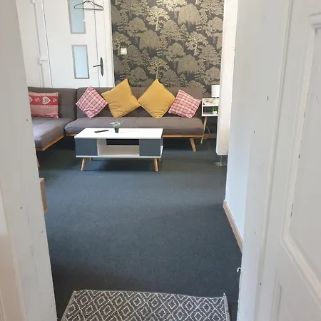 Apartman Les Hirondelles 69 *